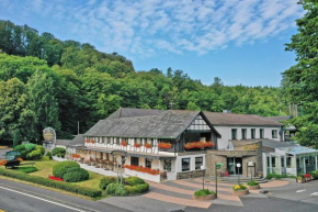  Landhotel Naafs-Häuschen  Ломар